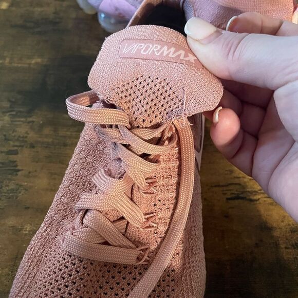 NIKE AIR VAPORMAX 2 RUST PINK  Size 8/ Authentic - Picture 11 of 12